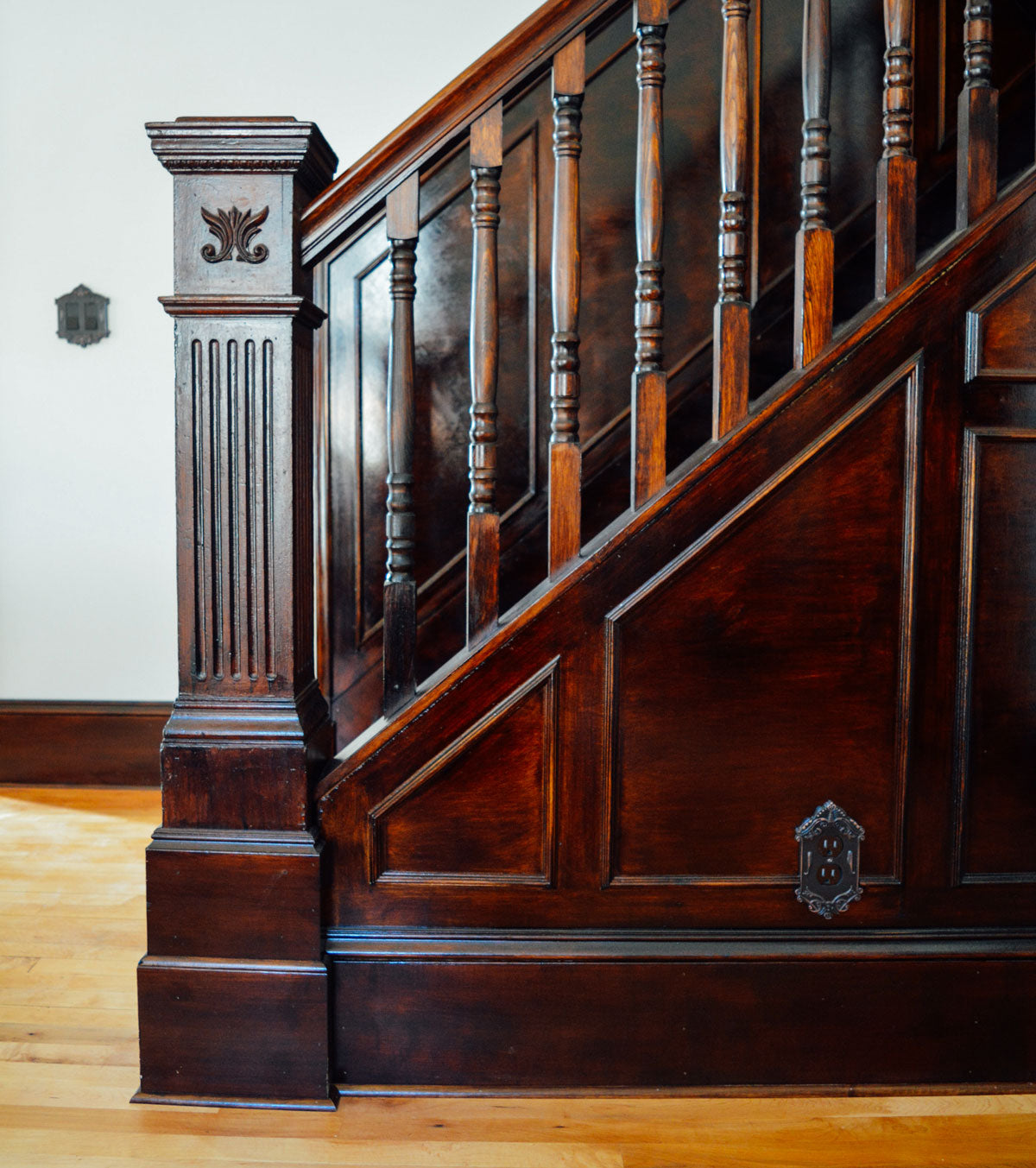 victorian home with vintage hardware accessories